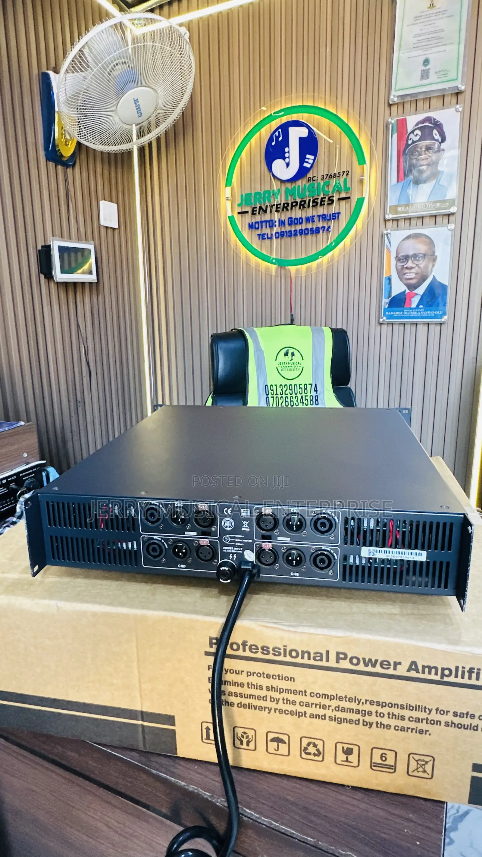 Cvr 4channel Powered Amplifier