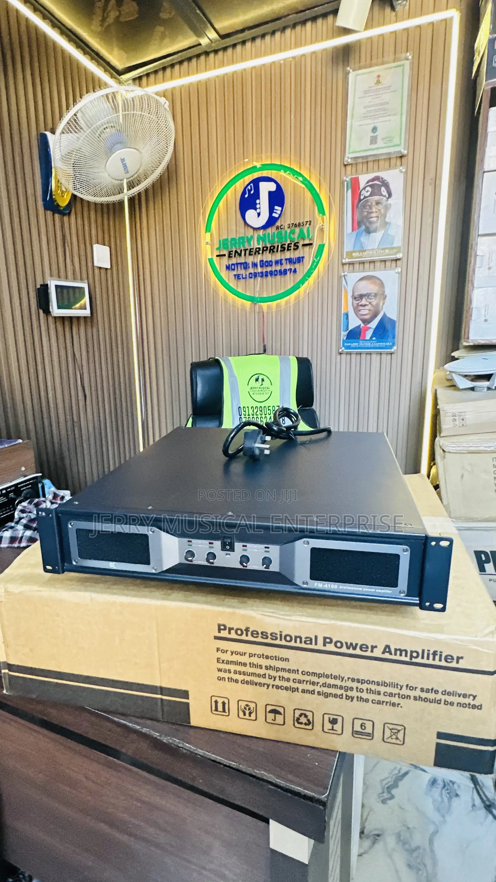 Cvr 4channel Powered Amplifier