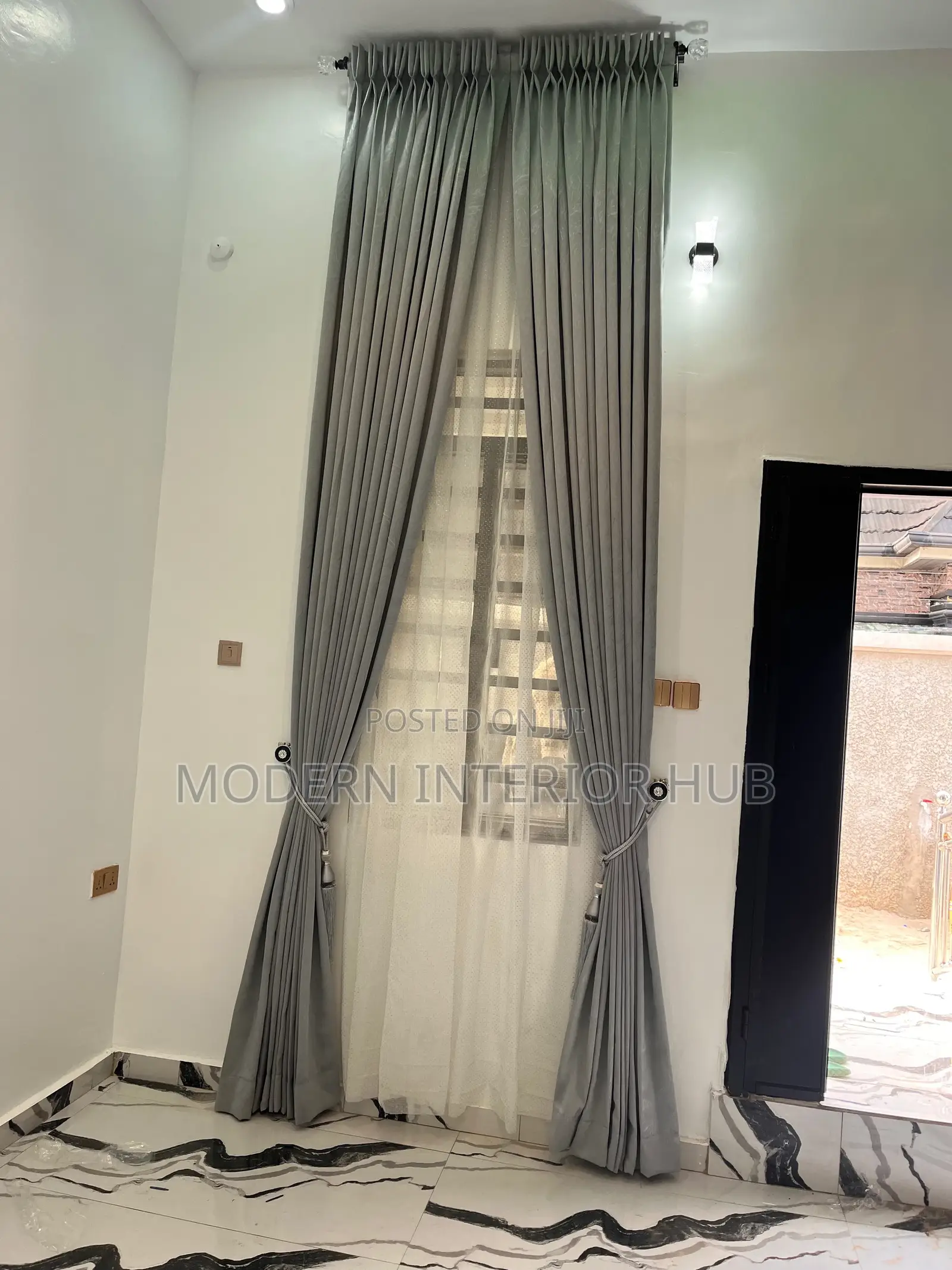 Pleaded Curtain