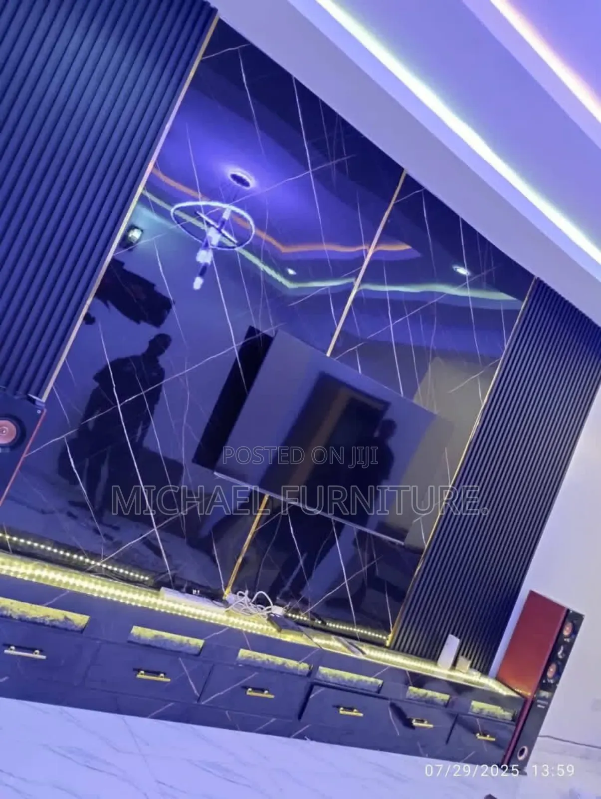 Tv Console With Premium Look