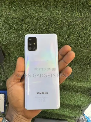 Samsung Galaxy A71 128 GB White