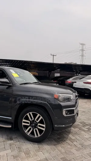 Toyota 4-Runner 2024 Gray