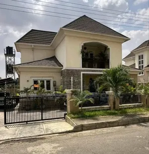4bdrm Duplex in River Park Estate, FHA for sale