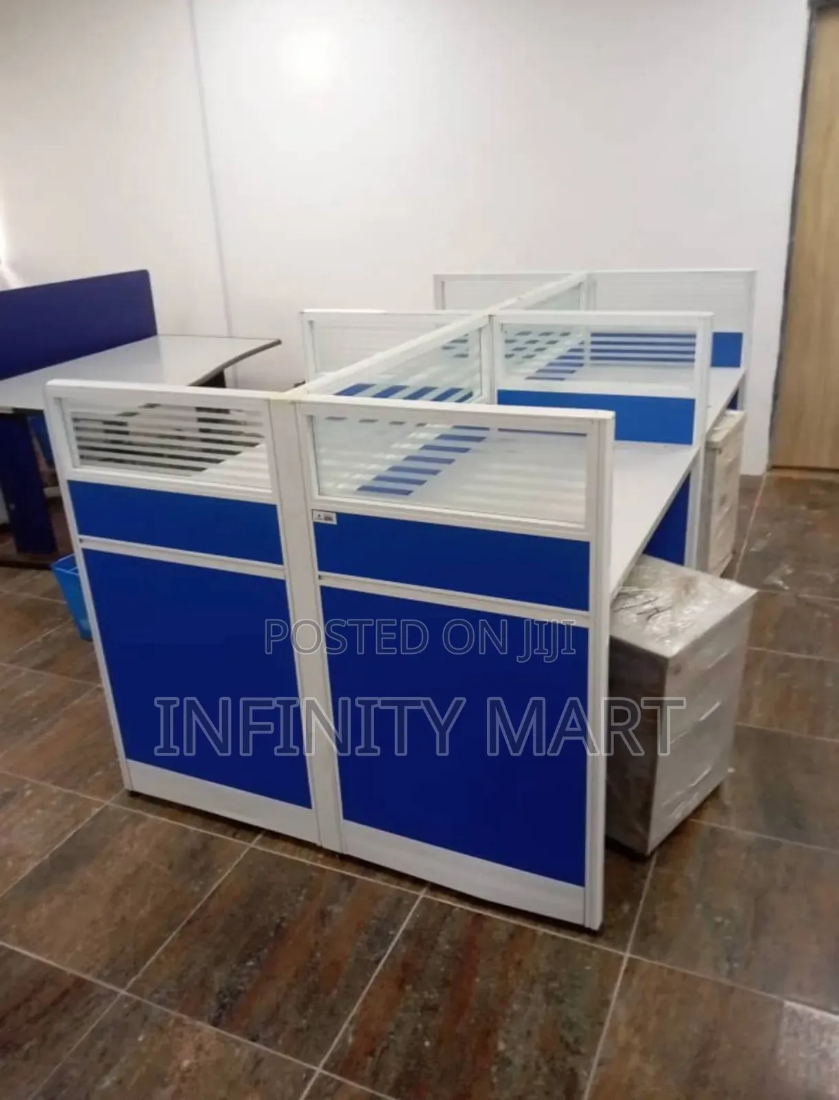 4 Seater Work Station