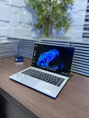 Laptop HP EliteBook 830 G7 8GB Intel Core i5 SSD 256GB