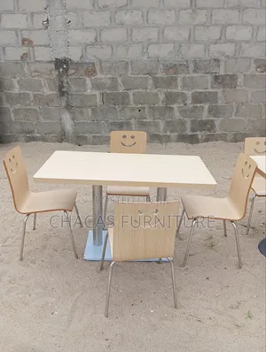 Modern 4-Seater Dining/Cafe Set – Light Oak Finish