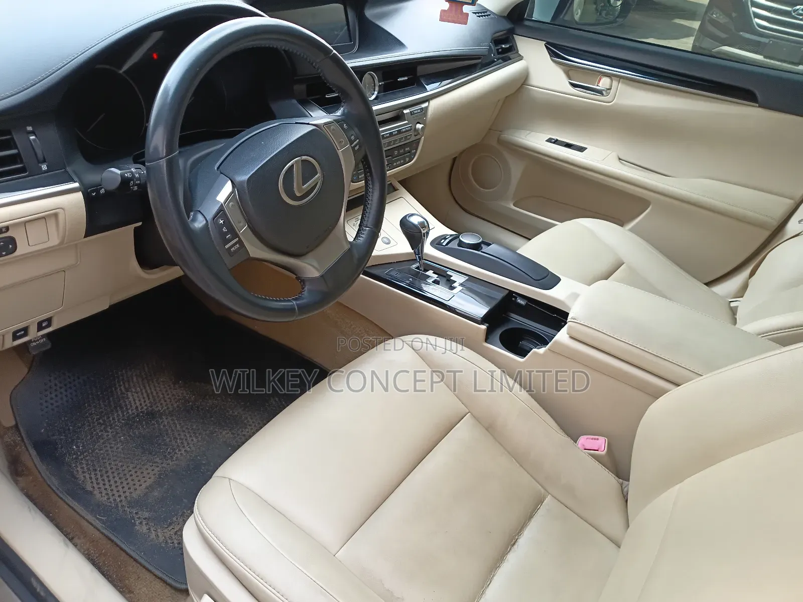Lexus ES 2014 White