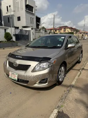 Toyota Corolla 2009 Gold