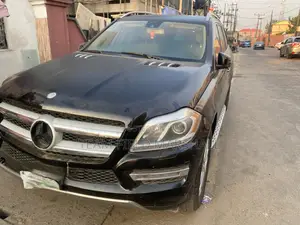 Mercedes-Benz GL-Class GL450 4MATIC 4dr SUV AWD (4.7L 8cyl Turbo 7A)