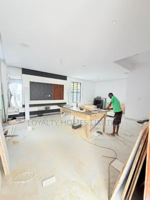 5bdrm Duplex in Adeniyi Jones for sale