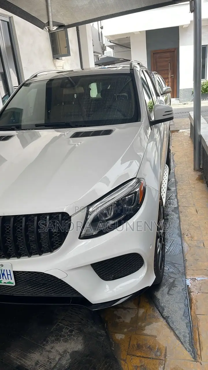 Benz for Daily Rent!!