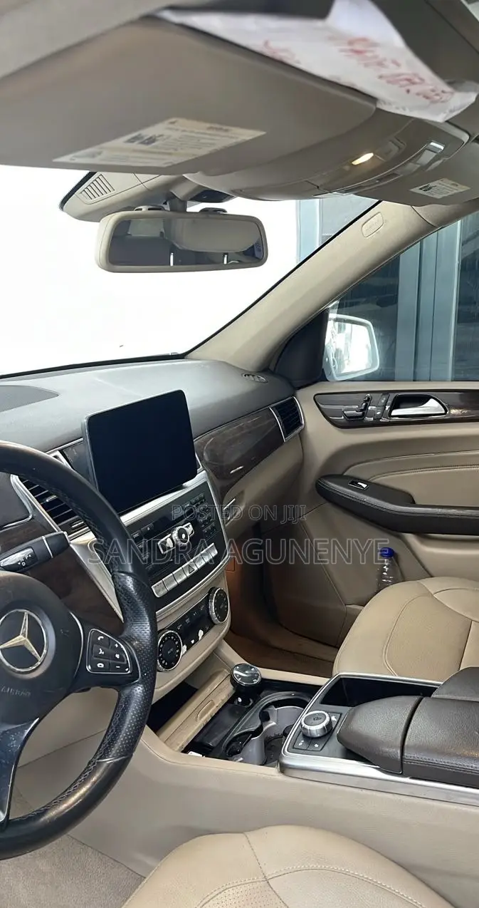 Benz for Daily Rent!!