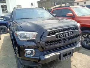 Toyota Tacoma 2019 Black