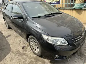 Toyota Corolla Altis 2010 Black