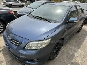 Toyota Corolla Altis 2010 Blue