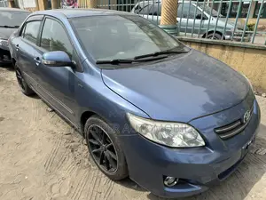 Toyota Corolla Altis 2010 Blue