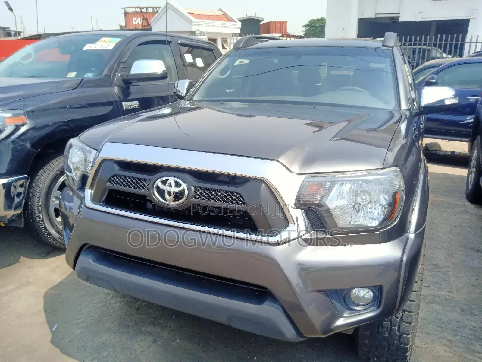 Toyota Tacoma 2013 Black