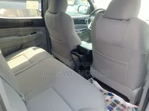 Toyota Tacoma 2013 Black
