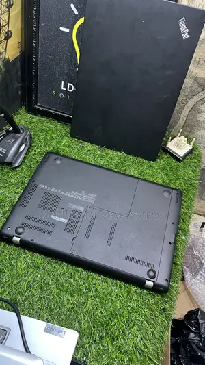 Laptop Lenovo ThinkPad Edge E450 8GB Intel Core i7 SSD 128GB