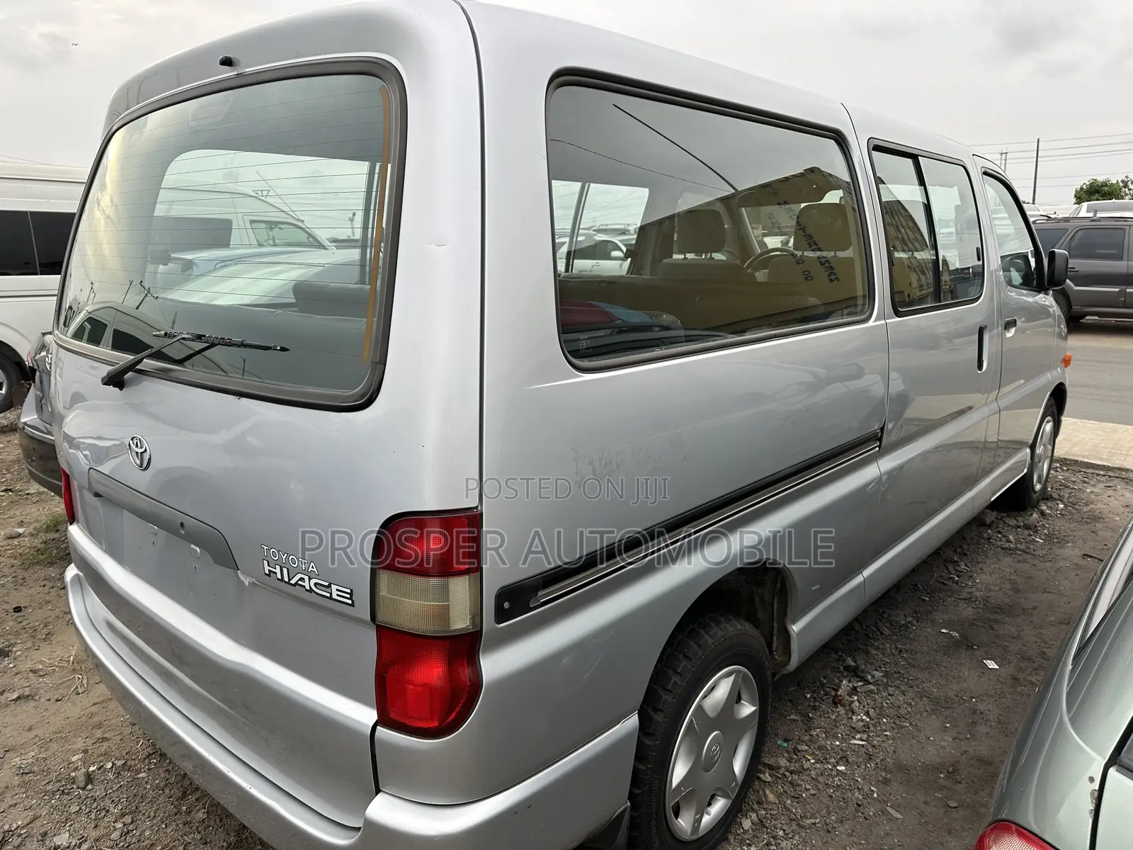 Toyota HiAce 2006 Grey