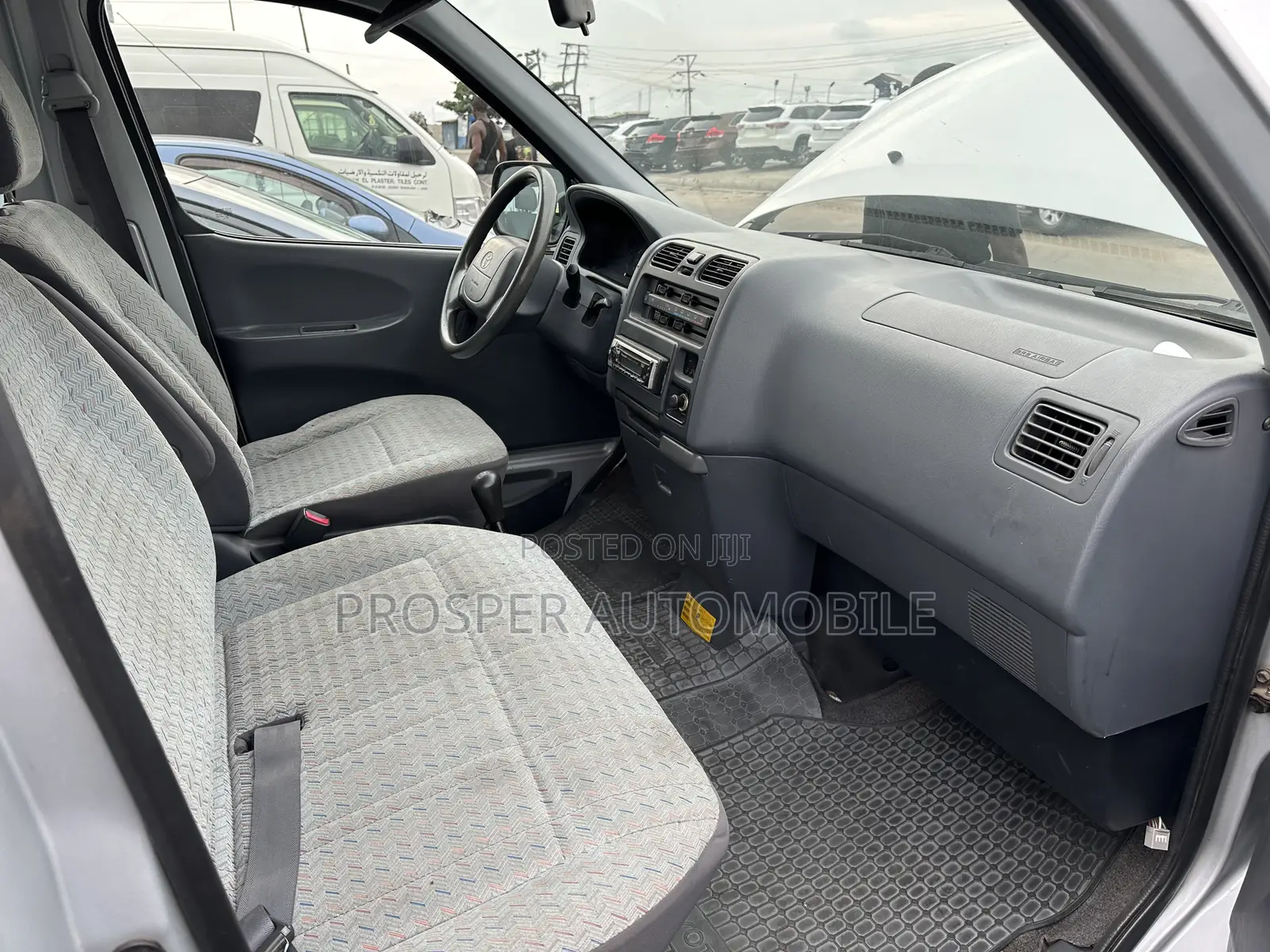Toyota HiAce 2006 Grey
