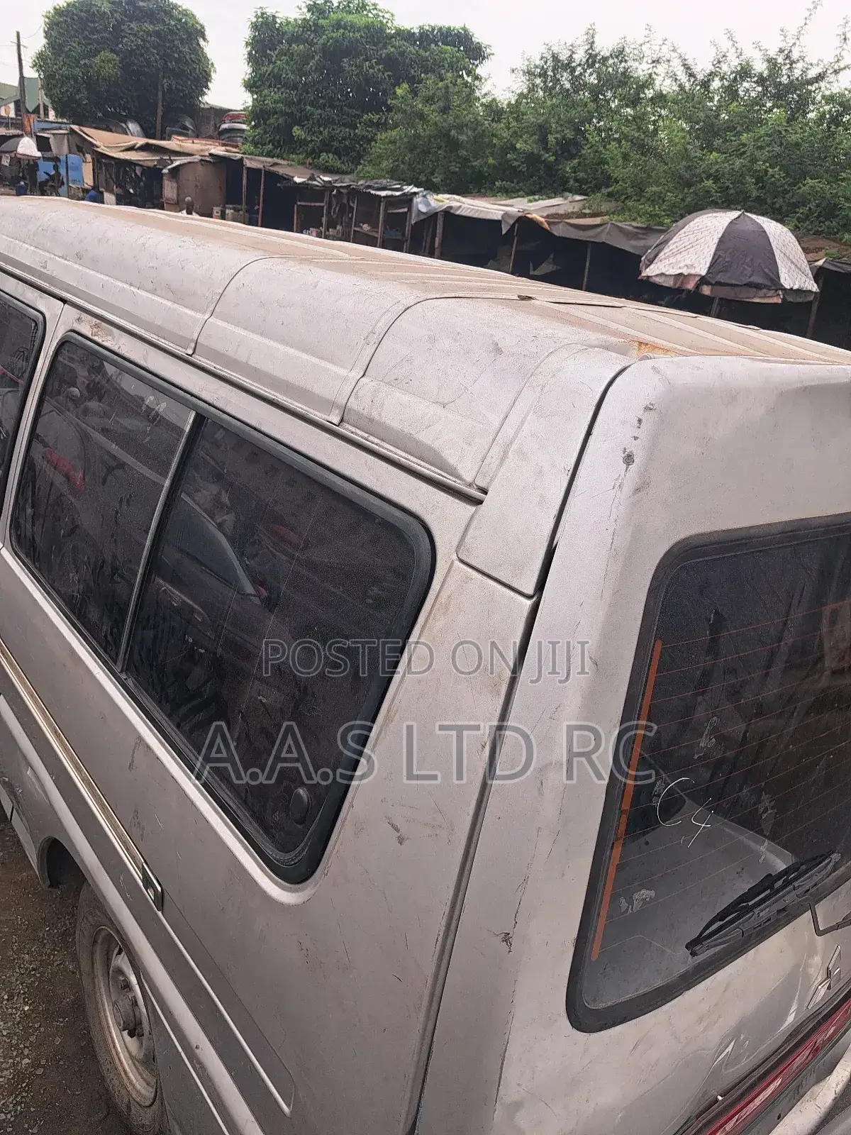 Mitsubishi Delica 2011 Silver