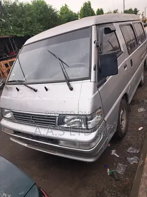 Mitsubishi Delica 2011 Silver