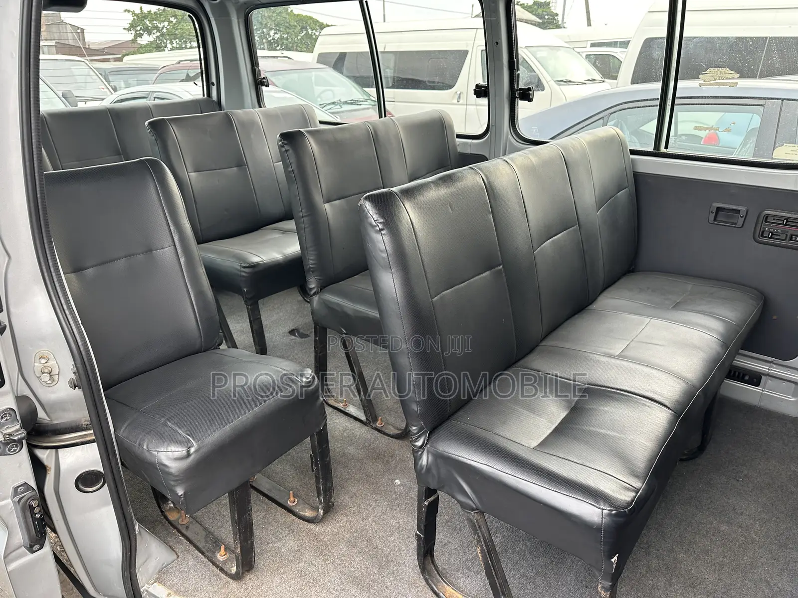 Toyota HiAce 2006 Grey