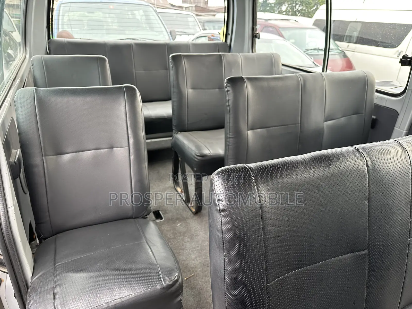 Toyota HiAce 2006 Grey