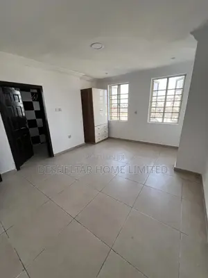 3bdrm Shared Apartment in Southern View Estate, Chevron for rent