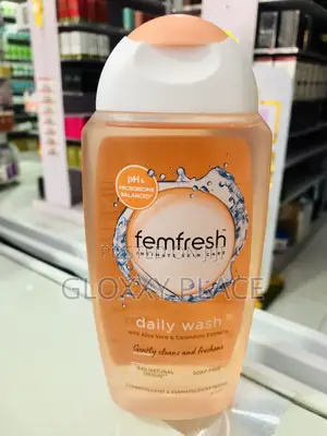 Femfresh Feminine Wash (250ml)