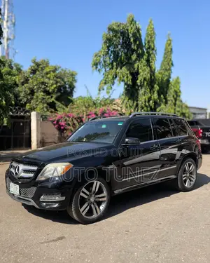Mercedes-Benz GLK-Class 350 2014 Black