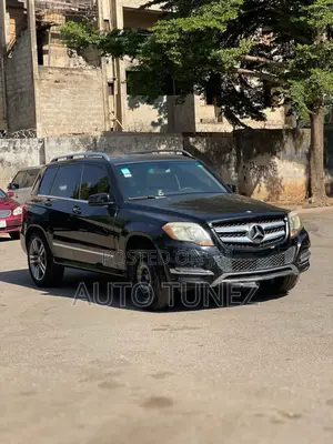 Mercedes-Benz GLK-Class 350 2014 Black
