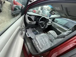 Toyota Sienna XLE 8 Passenger (3.5L 6cyl 6A) 2016 Red