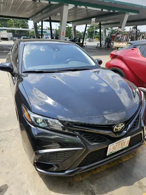 Toyota Camry SE 2022 Black