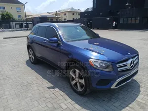 Mercedes-Benz GLC-Class 2017 Blue