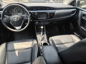 Toyota Corolla S Premium 4dr Sedan (1.8L 4cyl CVT) 2015 White