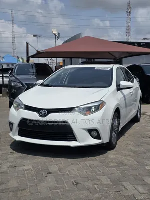 Toyota Corolla S Premium 4dr Sedan (1.8L 4cyl CVT) 2015 White
