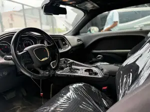 Dodge Challenger GT AWD 2018 Blue