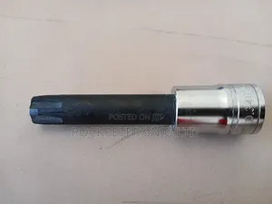 Facom D.34b14l 1/2′′ Drive Spline Bit Socket 14mm
Sku: Fxfd.34b14l