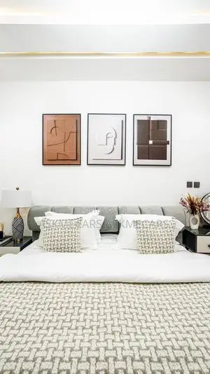 Furnished 2bdrm Room & Parlour in Ikate, Lekki Phase 1 for rent