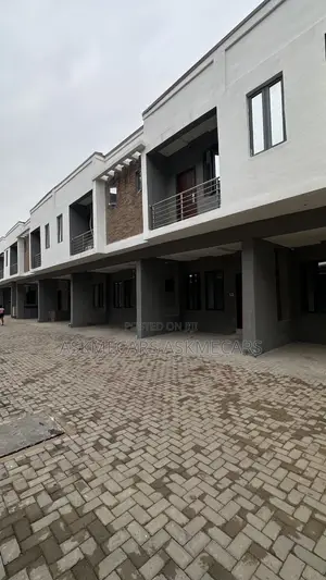 3bdrm Duplex in Along Abrahim, Ajah for rent