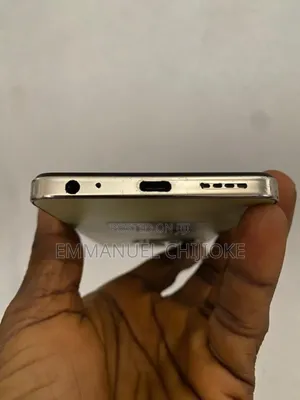 Infinix Hot 40i 128 GB Gold
