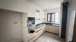 3bdrm Room & Parlour in Gra, Ajah for rent