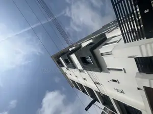 3bdrm Apartment in Ikate, Lekki for rent