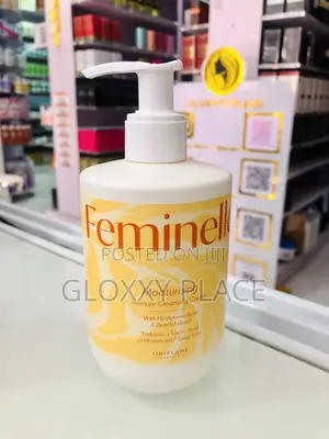 Oriflame’S Feminelle Intimate Wash (Moisturizing)