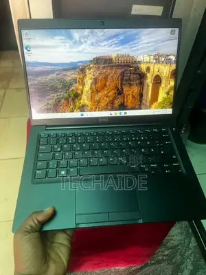 Laptop Dell Latitude 7390 8GB Intel Core I5 SSD 256GB