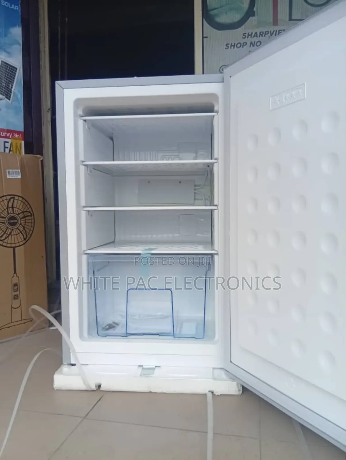 New Lg Upright Freezer 3 Steps ( Fast In Maker Ice Block  ) > 2 Yrs
