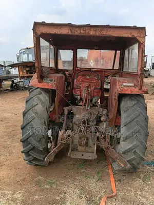 Tractor Ebro