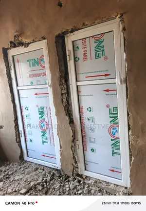 Aluminium Bath Door